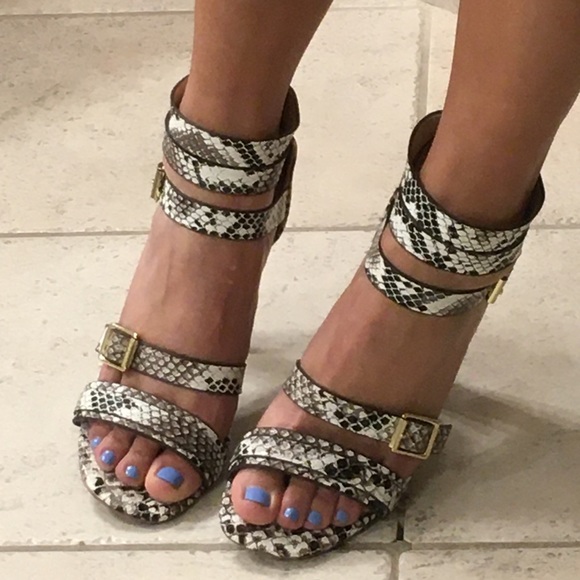 Python/ Snake Print High Heels - Picture 2 of 11